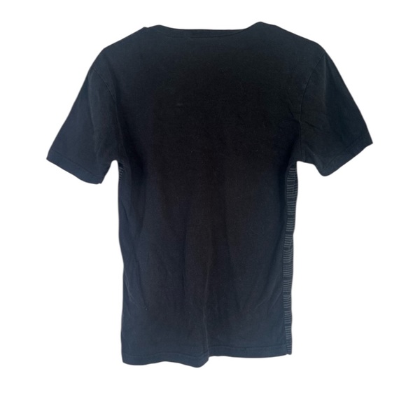 Guess Black Short Sleeve Tee with Subtle Stripes - Picture 4 of 4